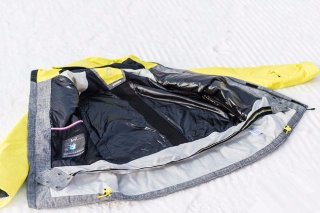 HALTI滑雪服沖鋒衣偏重自由式滑雪設(shè)計(jì)