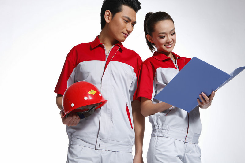 穿著工作服的正確方式是是什么?褪色后應(yīng)該怎么辦?